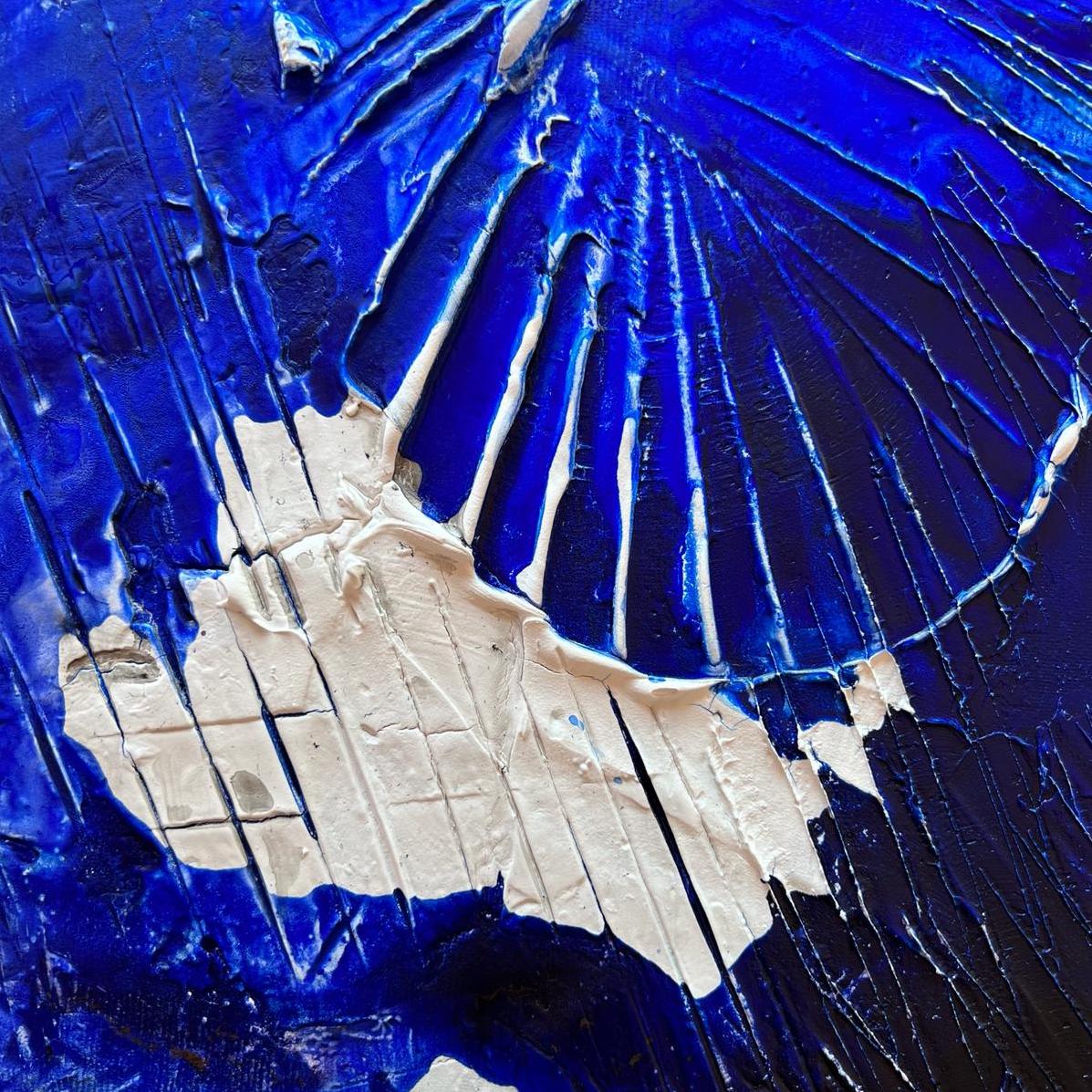 textured detail of sculptural artwork with white and blue vibrant colors. Commission art for premium interior design and boutique hotel art. Artwork by Marina Aristotel